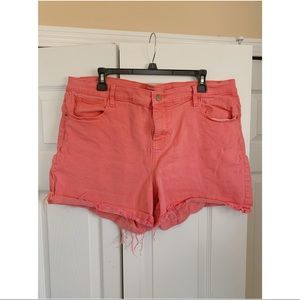 Old navy pink jean frayed shorts - size 18